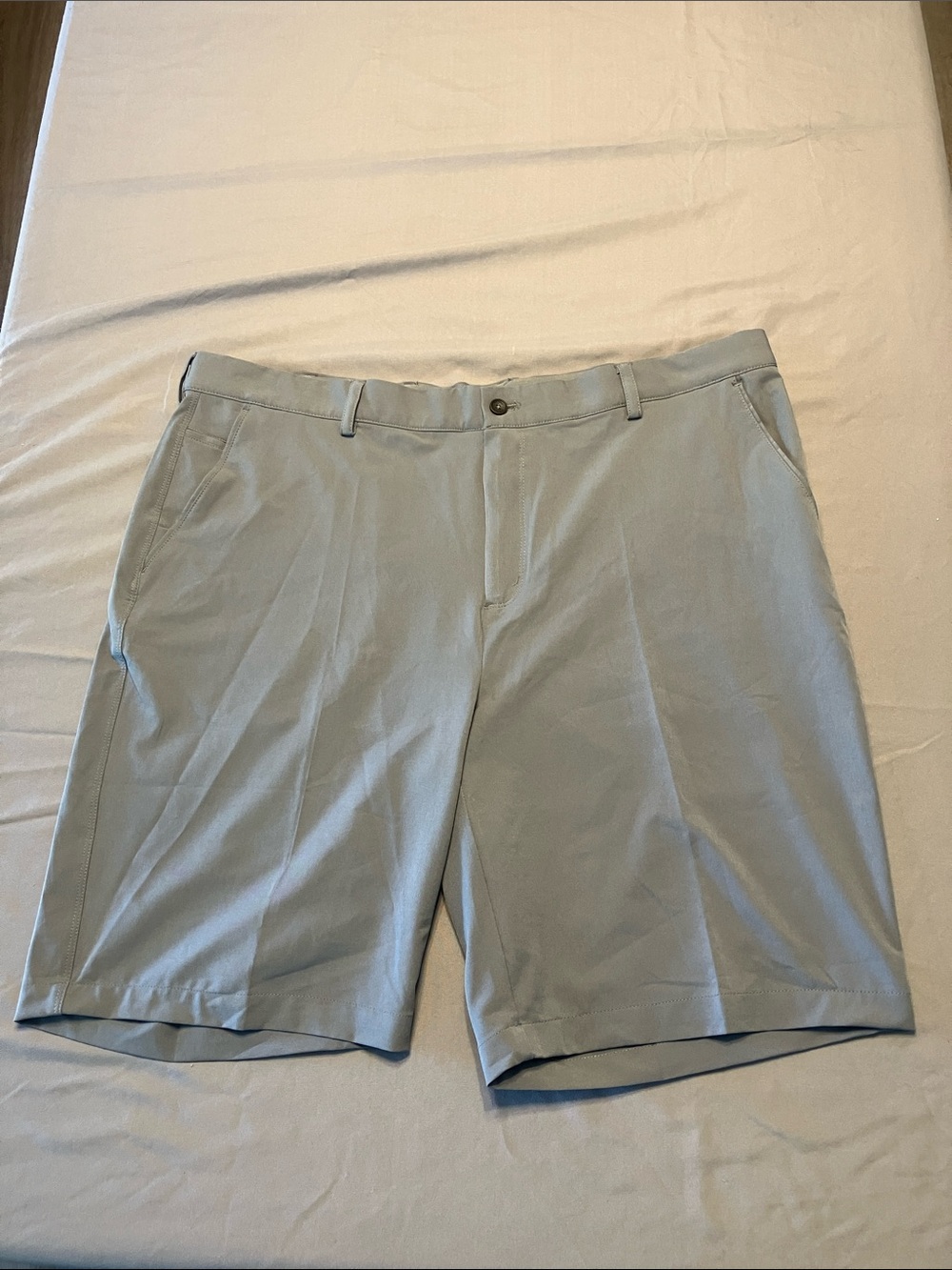 Greg Norman Collection Gray Flat-Front Performance Shorts
